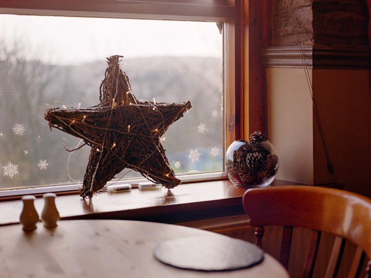 Window detail with star decoration, Gwaelod y Garth Inn