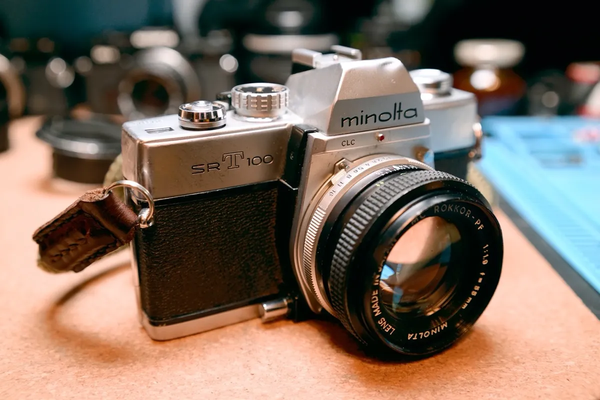 Tony's Minolta SR-T 100